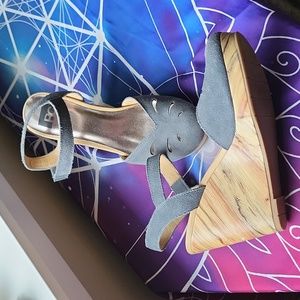 BC light blue faux wood wedges